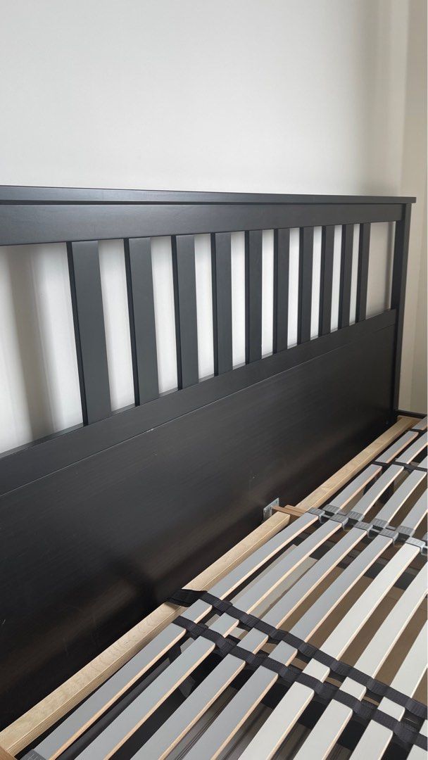 Ikea Hemnes king (Free dismantle) bed frame with storage & slatted base
