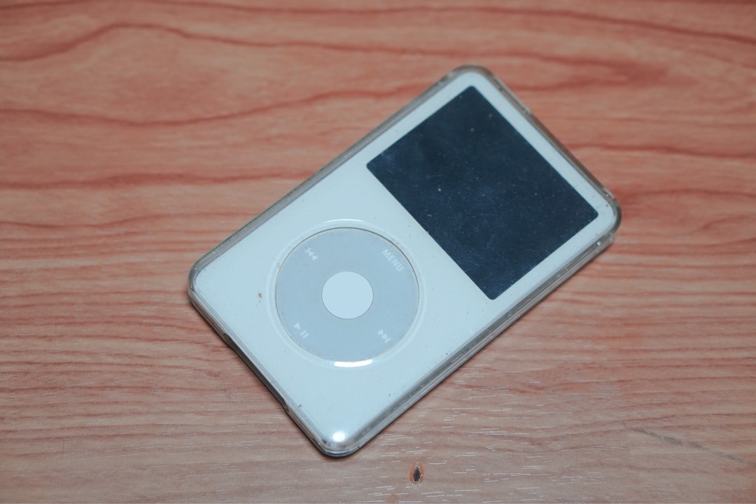 iPod 5th gen enhanced classic 30GB, Audio, Portable Music Players on ...