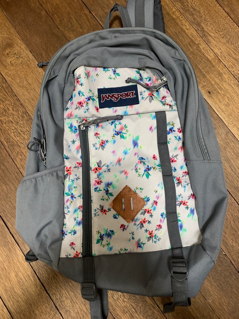 Preloved Jansport Fox hole backpack Women s Fashion Bags