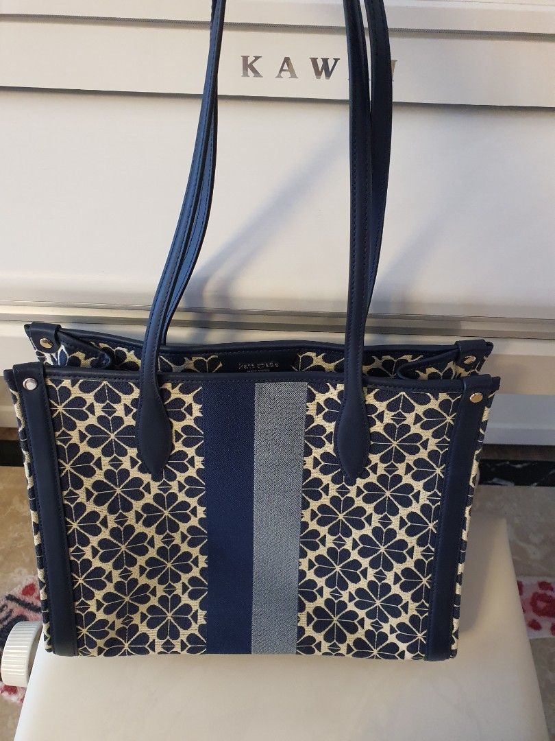 Navy blue kate spade bag 2025