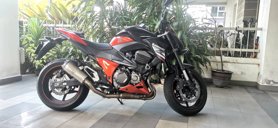 KAWASAKI ZR800-A, Motorbikes on Carousell