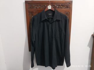 Kemeja hitam pria merk EXECUTIVE