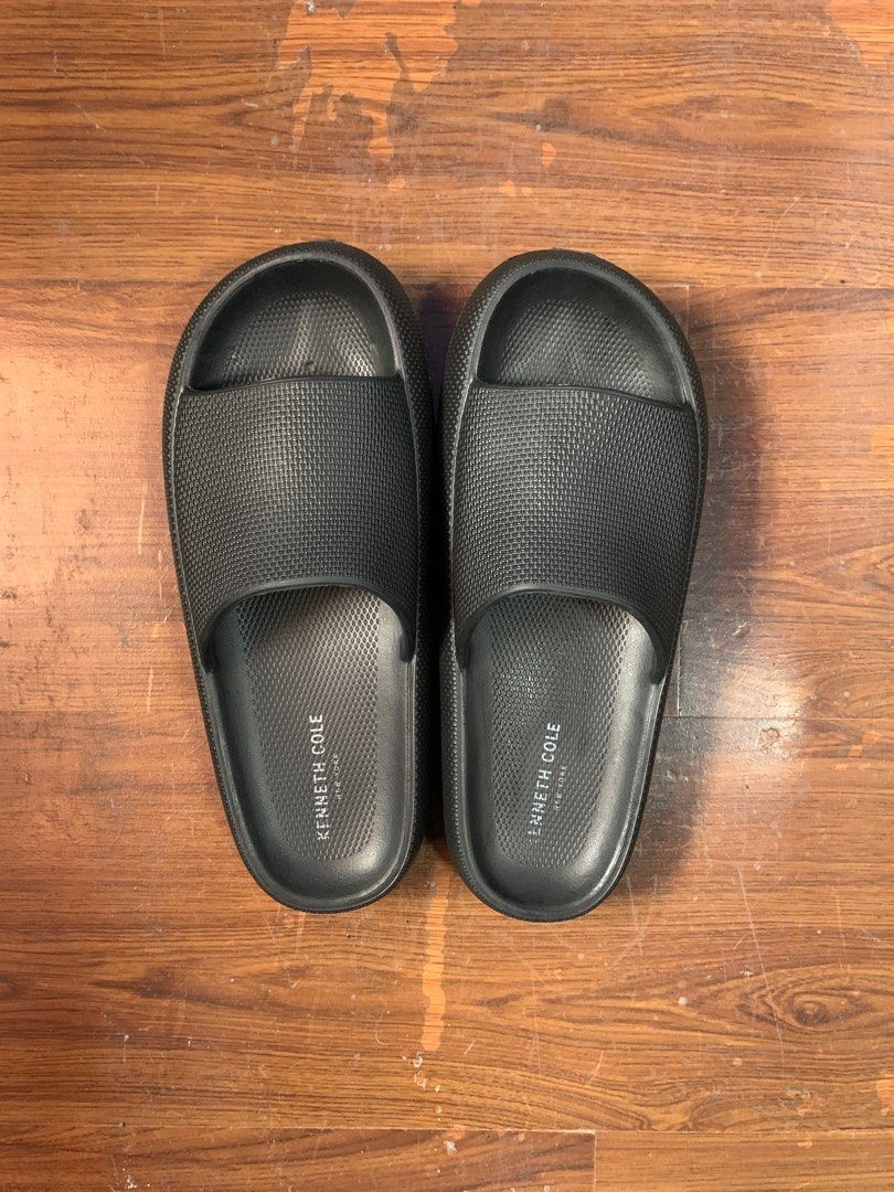 Kenneth best sale cole slippers