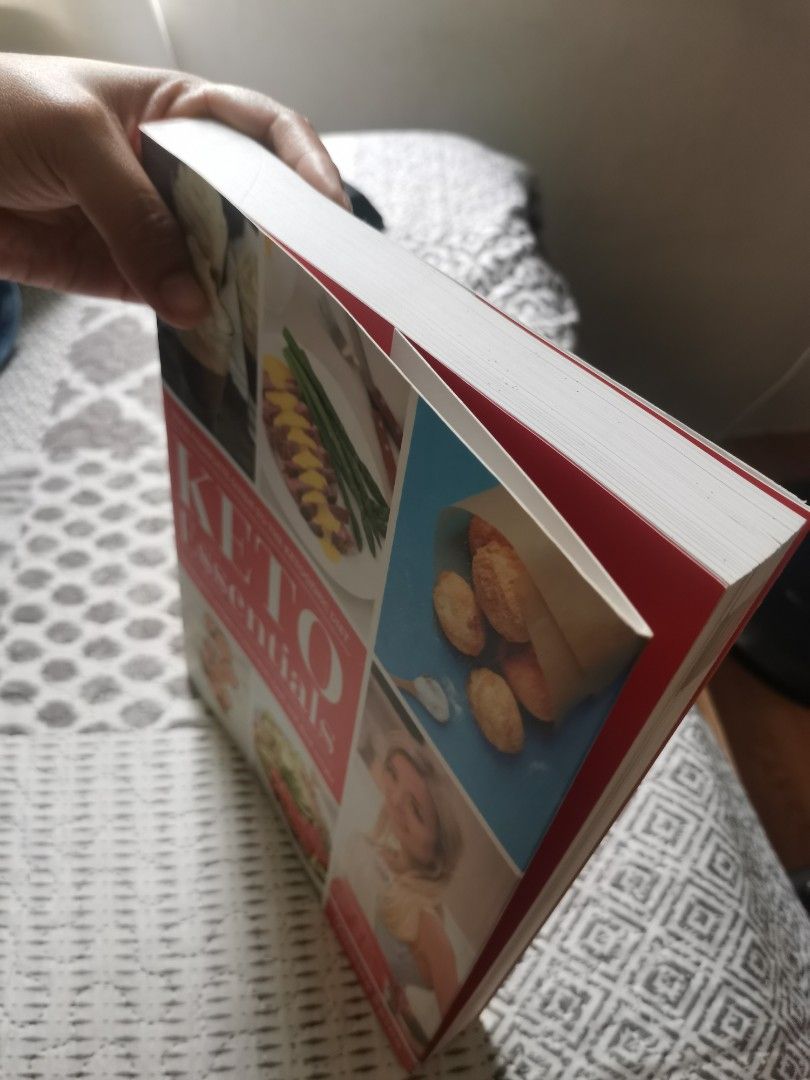 Keto Recipe Book (Category: Health Monitors & Weighing Scales) located in Paranaque City. Submitted by hurlyshell (Listing ID 1249990430, Image 3). Description: Bought this book at Fully booked. Original Price is 1608 Selling it for Php 1000 only. Can pass as brandnew. Never really used it, was lazy to start keto diet so will just let it go 😂.