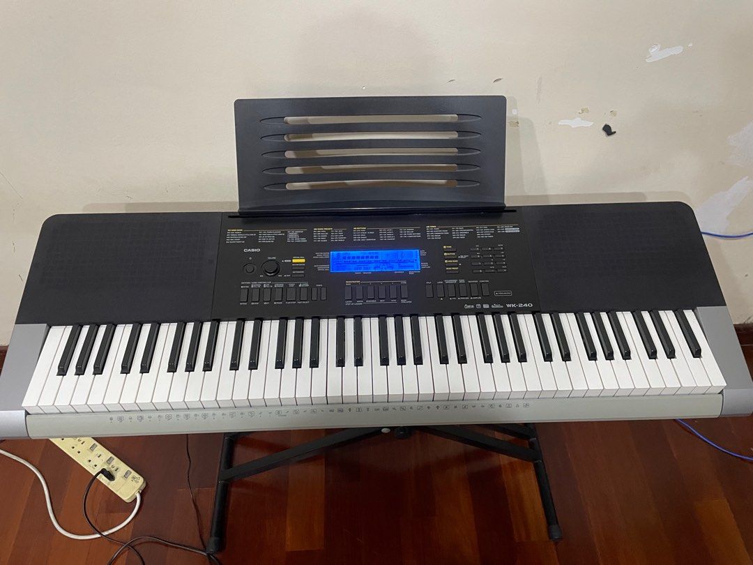 Piano casio hotsell wk 240