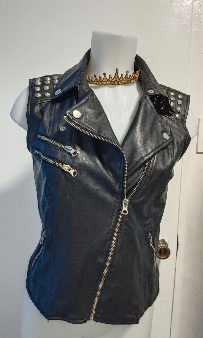 Leather vest hotsell womens forever 21
