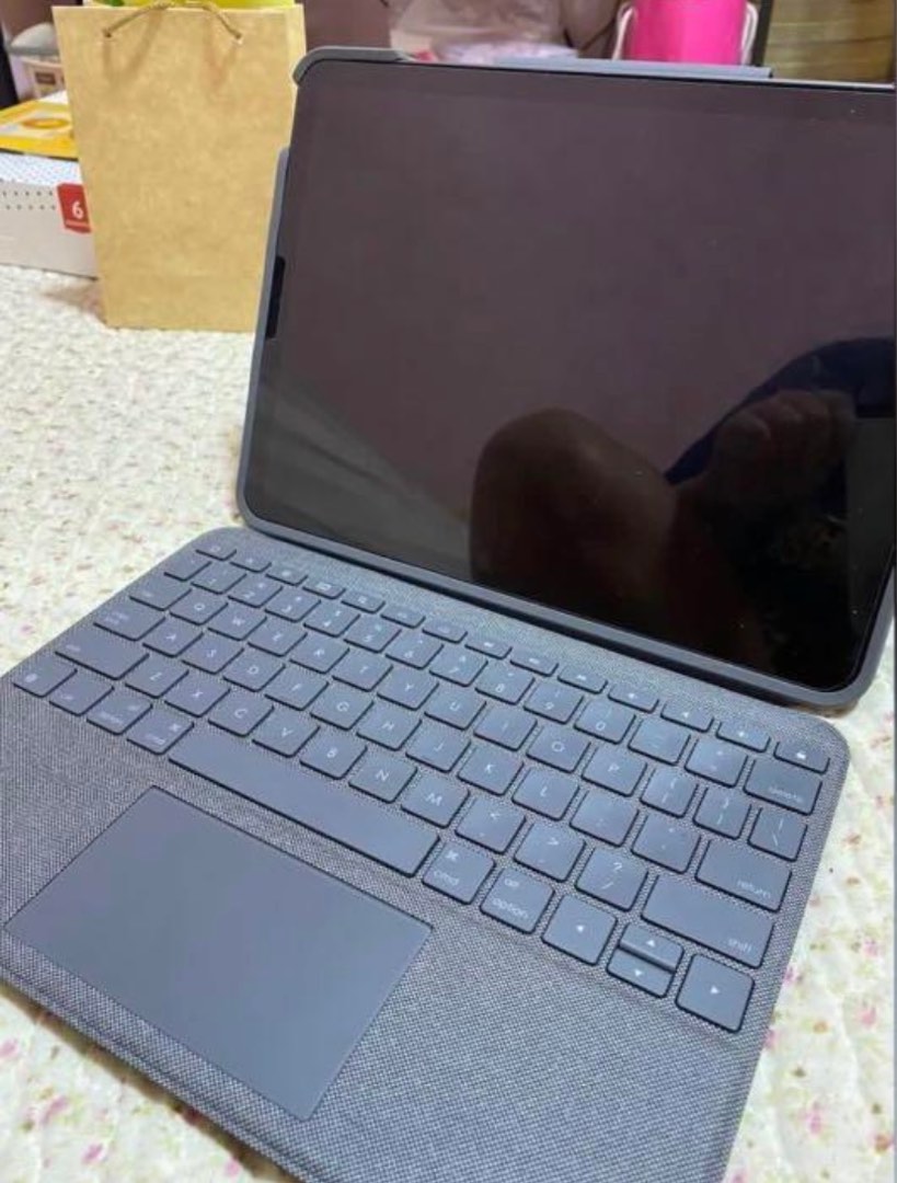 Logitech Folio Keyboard (for ipad Air 4th gen 10.9inch) Keyboard Not