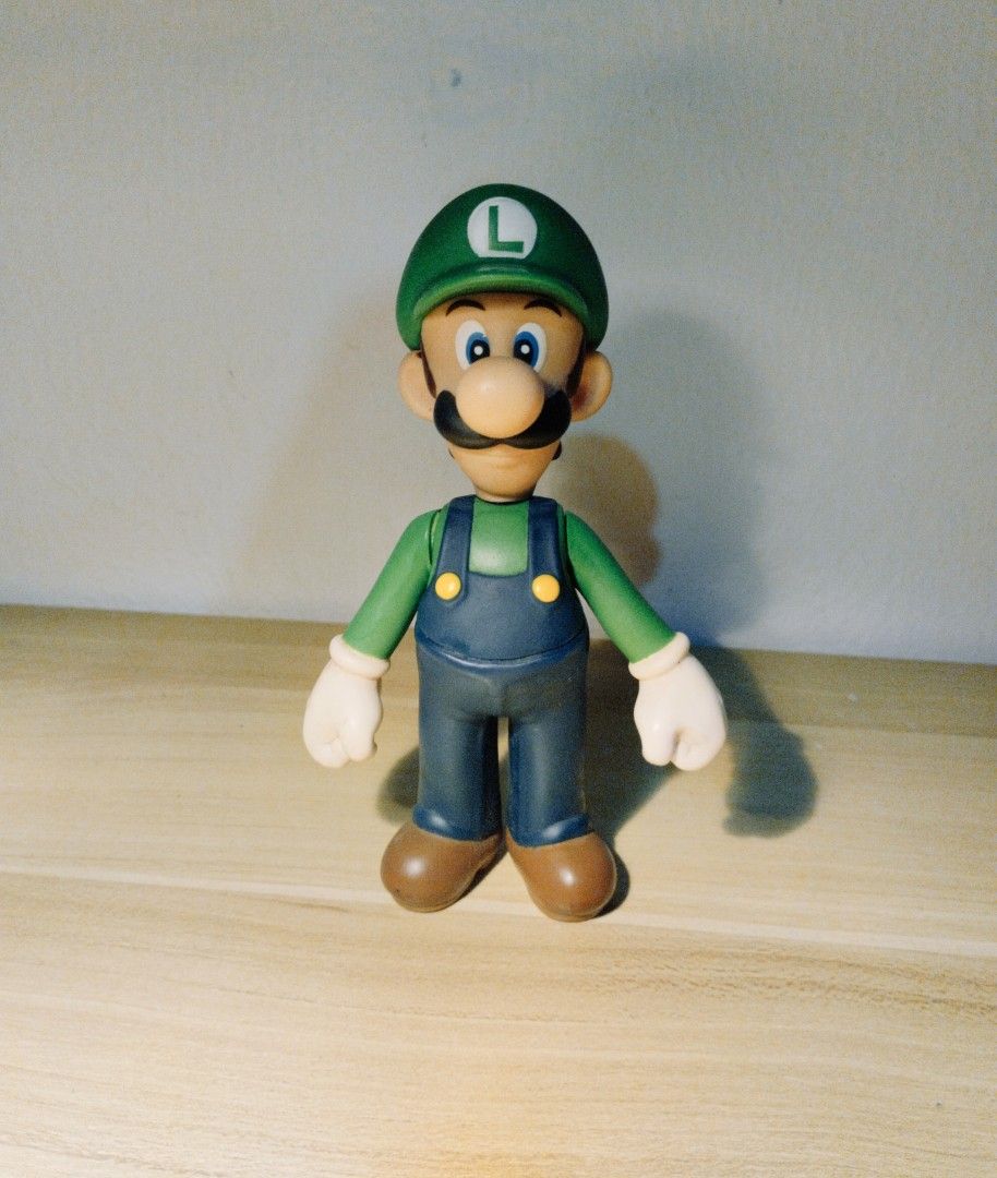 Luigi (Super Mario Bros) - Action Figure (Category: Figurines & Statues) located in Paranaque City. Submitted by nathan4you (Listing ID 1250000048, Image 1). Description: - Original Nintendo - Negotiable price - Still in excellent quality and shape - Feel free to message me for more details :).