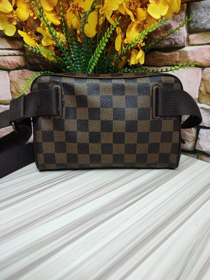 LV Louis Vuitton Damier Ebene Brooklyn Bum Bag, Men's Fashion, Bags, Belt  bags, Clutches and Pouches on Carousell