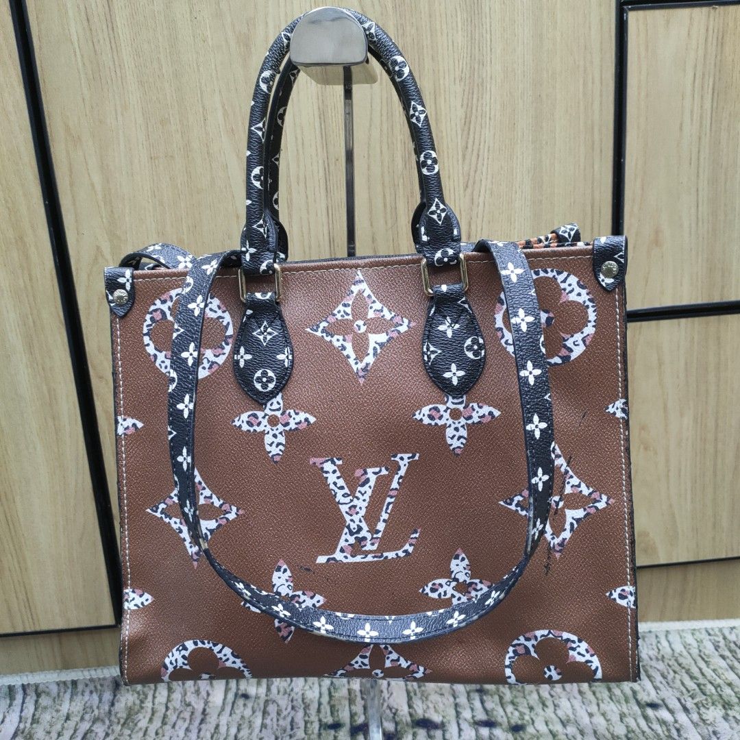 Mini LV On The Go OTG Pink Leather Bag with Box, Women's Fashion, Bags &  Wallets, Shoulder Bags on Carousell