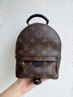 Authentic vs fake Louis Vuitton Palm Springs Mini Backpack (Real