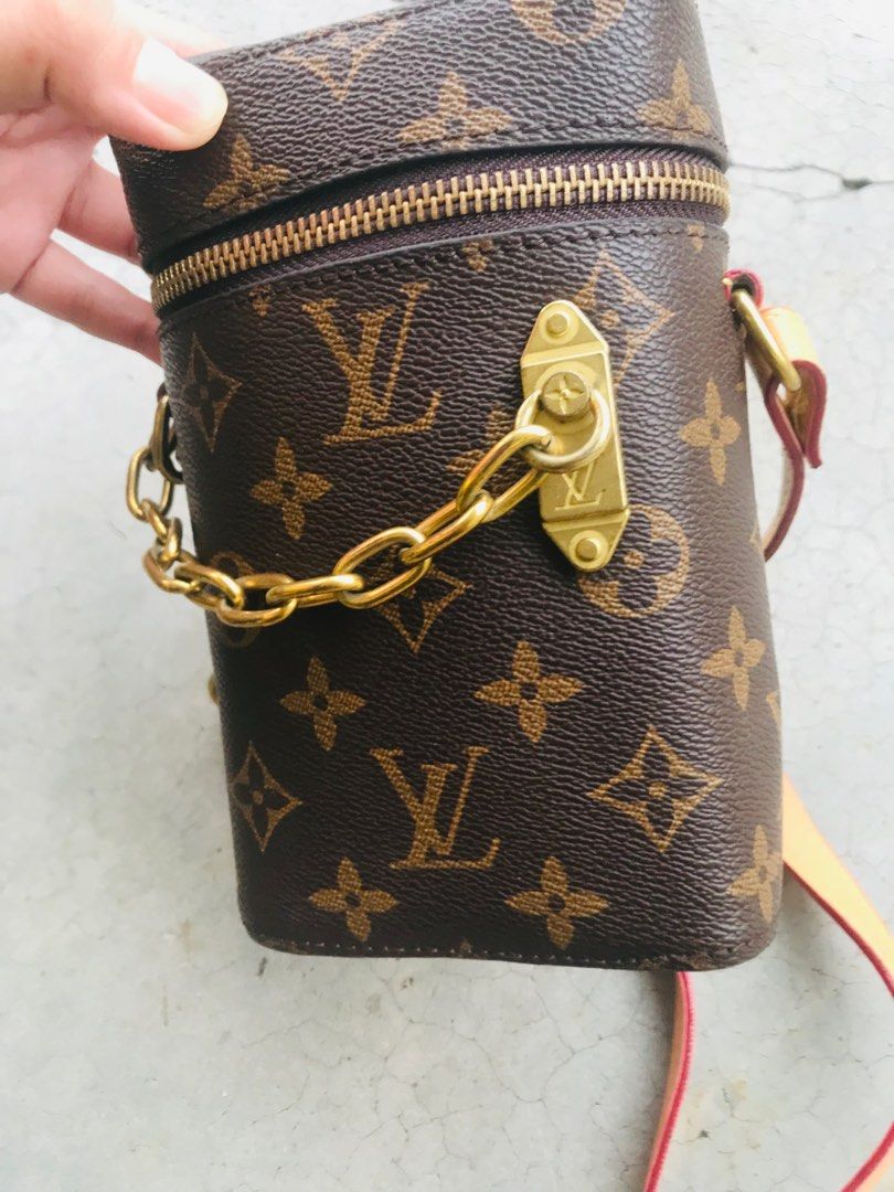 Lv botol sling, Luxury, Bags & Wallets on Carousell