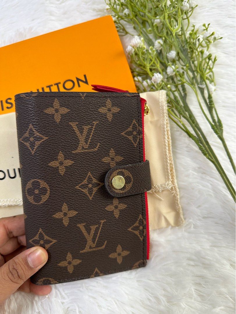 SOLD..% Authentic LV Small Wallet