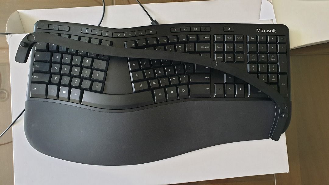 Microsoft Ergonomic Keyboard Wired, Computers & Tech, Parts