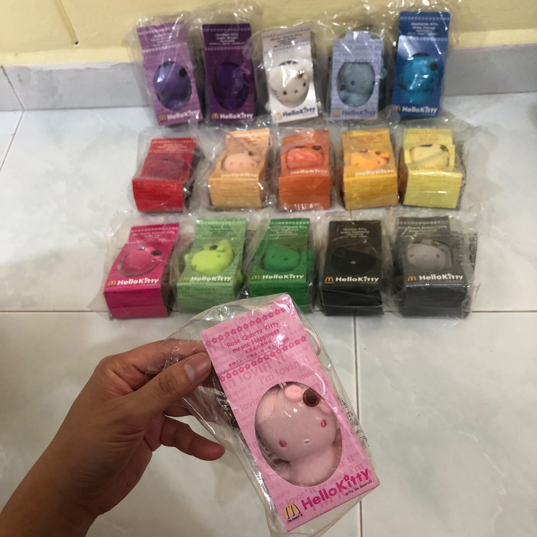 Mini Hello kitty strings thread, Hobbies & Toys, Toys & Games on Carousell