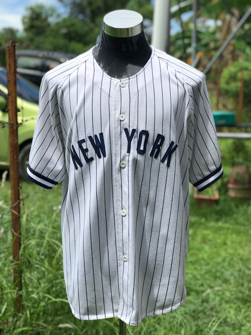 Vintage Starter NY Yankees Short Sleeve Button Down Shirt Size 