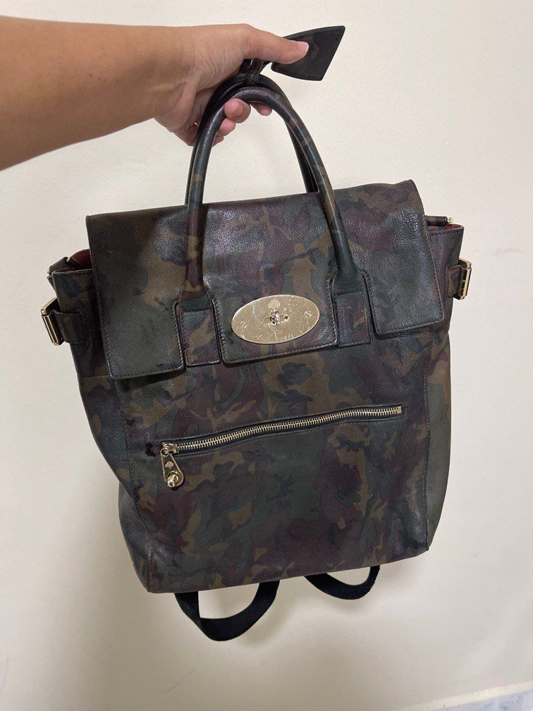 cara delevingne herschel backpack Mulberry Cara Delevigne Camo, Women's Fashion, Bags & Wallets, Backpacks on  Carousell