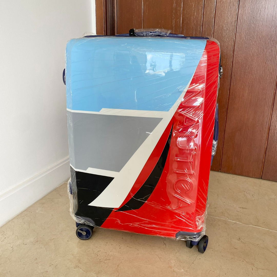 Nautica 24" Hard Case Luggage 4.2Kg on Carousell