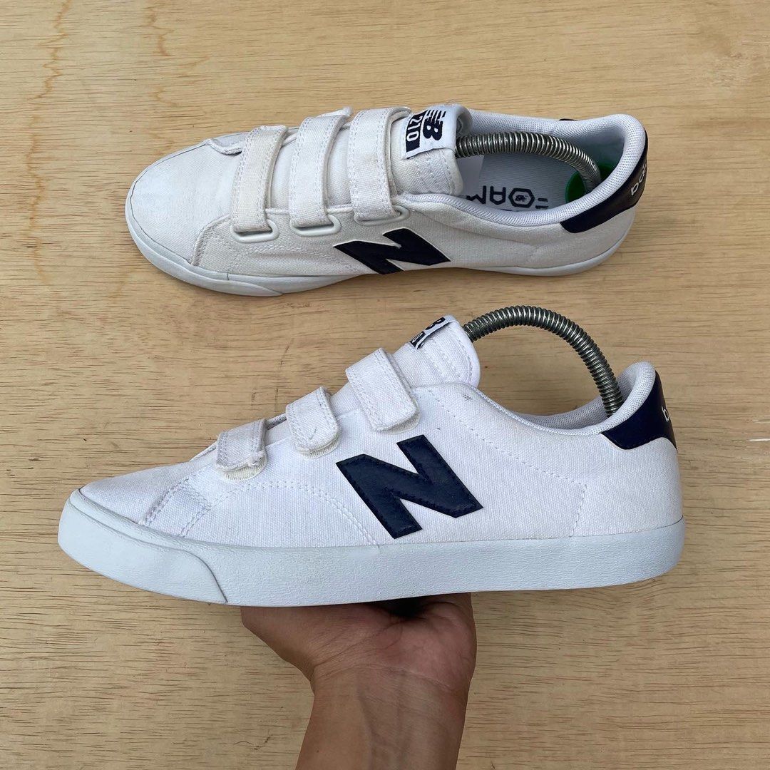 Men's new balance shop shoes with velcro straps