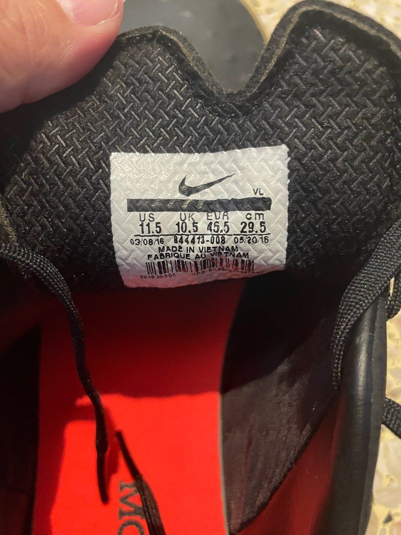 new nike futsal shoes