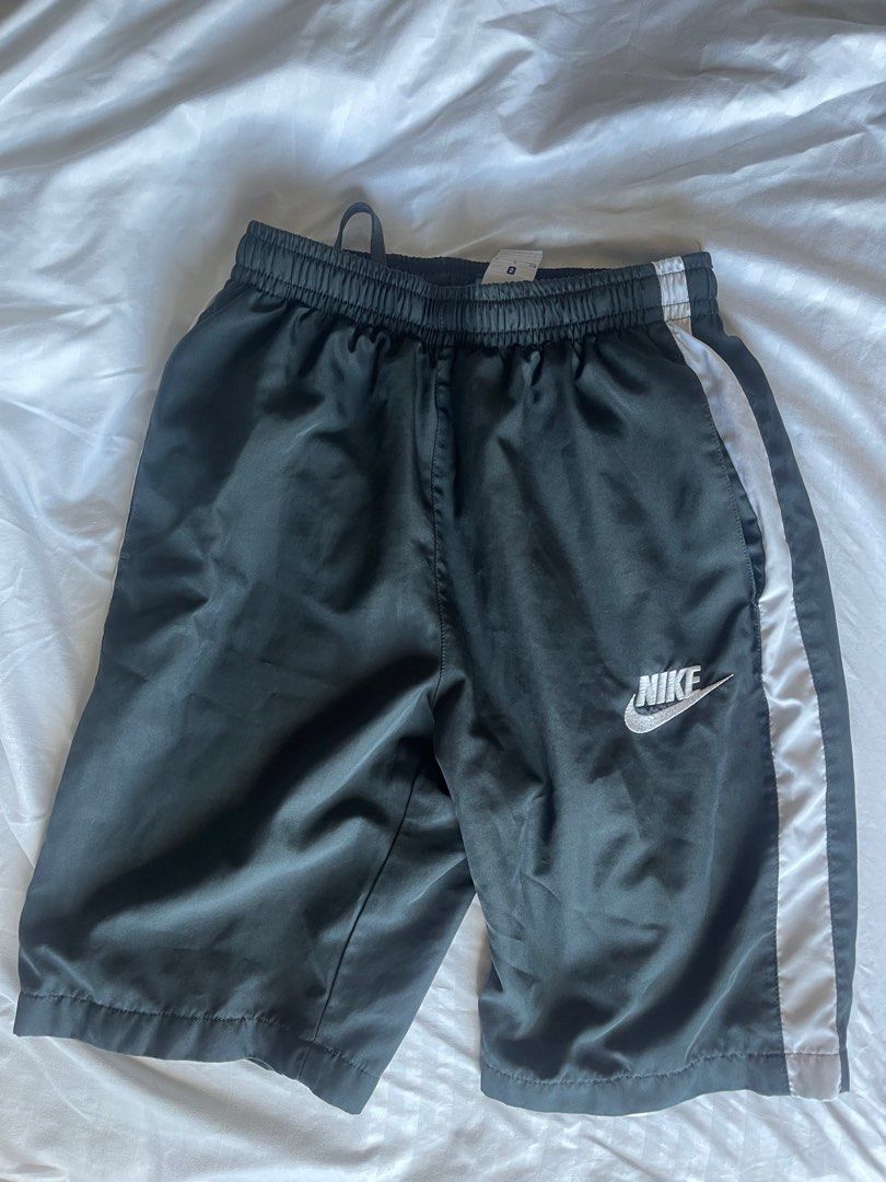 Nike Grey Sweat-shorts - Size S (Category: Shorts) located in Mandaluyong City. Submitted by estung (Listing ID 1250049746, Image 1). Description: For Sale: Nike Sweat-shorts Grey Size Small Meetup: Ortigas Center Pasig or nearby areas. Shipping: Domestic shipping ok. Grab, Lalamove, LBC Buyer will shoulder shipping fee. PM for faster transaction.