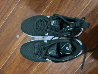 (Category: ) located in . Submitted by ina0815 (Listing ID 1250034640, Image 1). Description: .