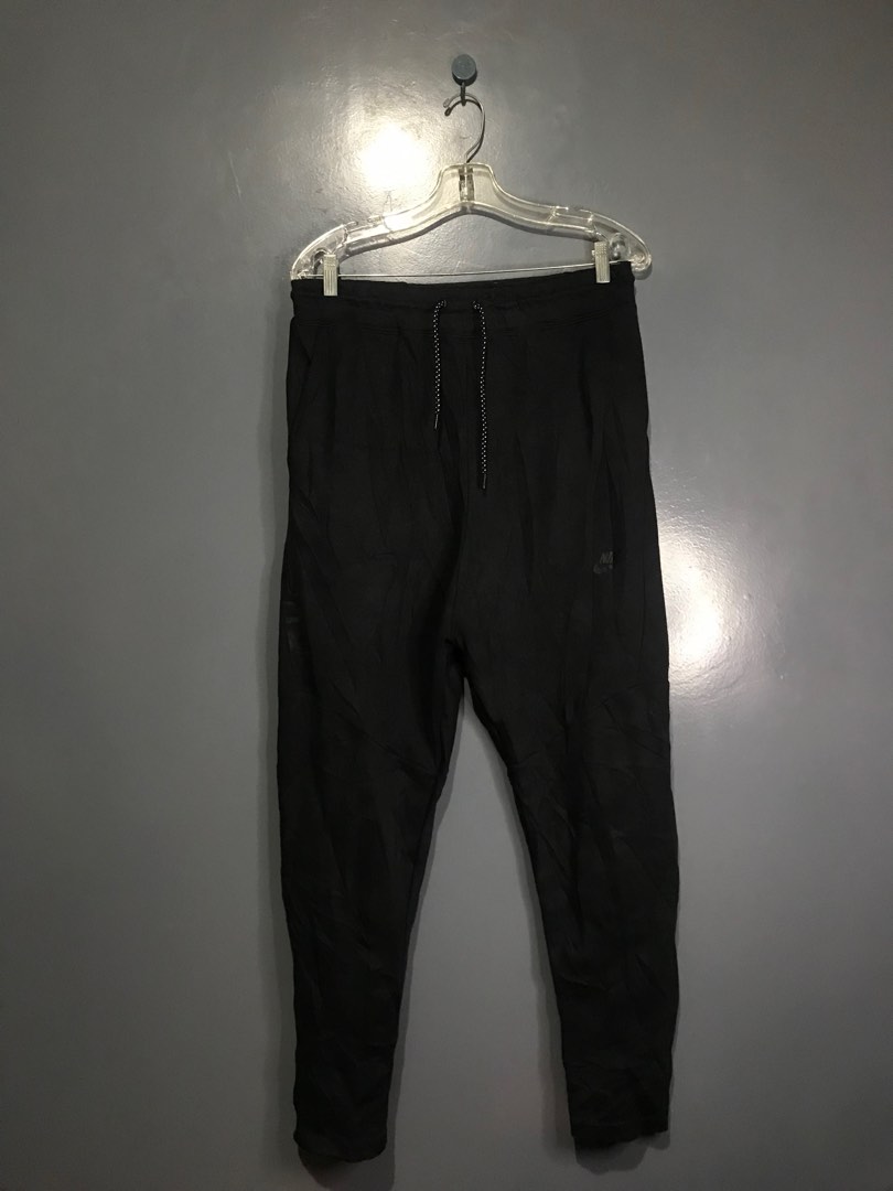 tan nike tech fleece