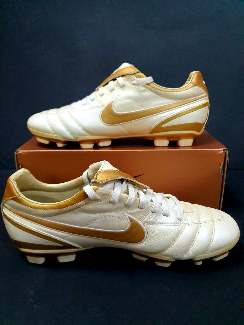 Nike Tiempo Legend White Gold
