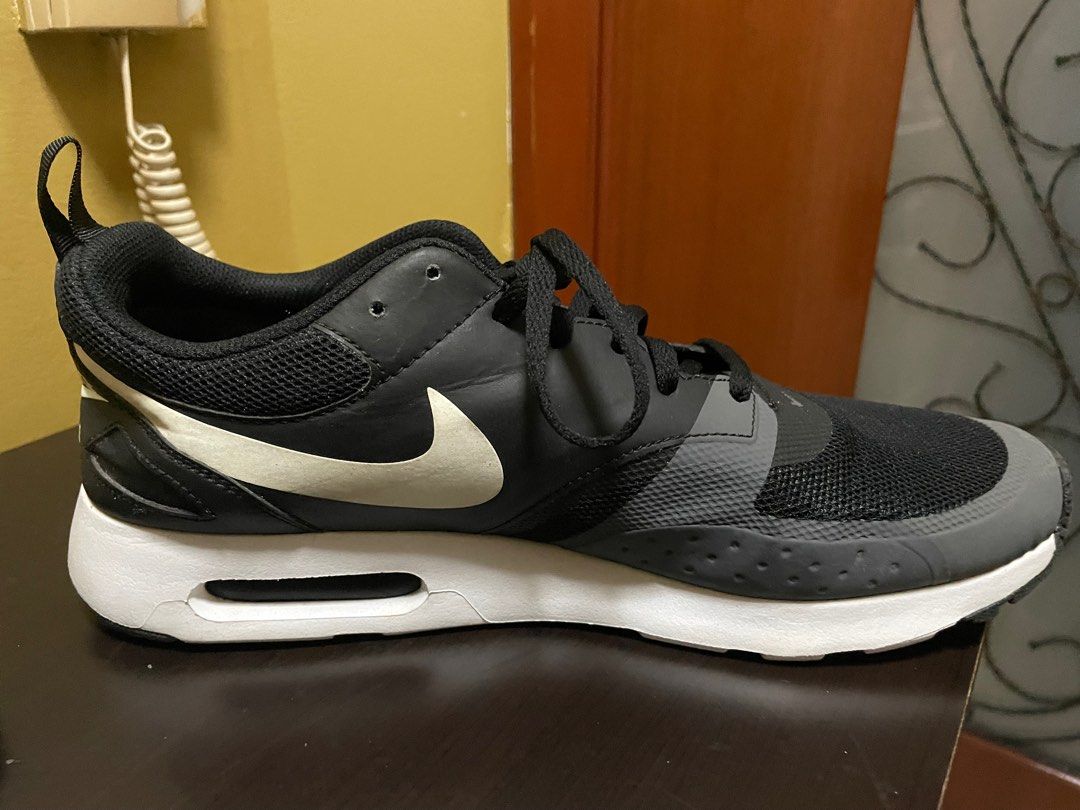 Nike air max vision sale clearance