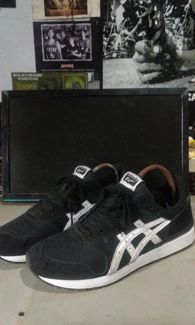 onitsuka ally