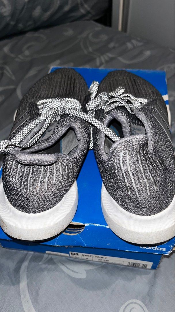 Swift run deals j adidas