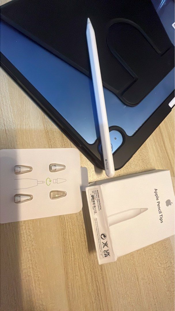 ORIGINAL Apple Pencil 2nd Gen + 3 Apple pencil tips (Category: Other Gadgets) located in Valenzuela. Submitted by stylemaven (Listing ID 1250000180, Image 1). Description: No box. I bought the pen last August 2022 at The loop. No scratches or dents. I bought the apple pencil tip at Fnac Qatar RFS: I bought ipad 10th so apple pencil 2nd gen is not compatible. .