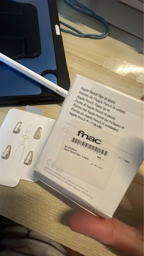 ORIGINAL Apple Pencil 2nd Gen + 3 Apple pencil tips (Category: Other Gadgets) located in Valenzuela. Submitted by stylemaven (Listing ID 1250000180, Image 3). Description: No box. I bought the pen last August 2022 at The loop. No scratches or dents. I bought the apple pencil tip at Fnac Qatar RFS: I bought ipad 10th so apple pencil 2nd gen is not compatible. .