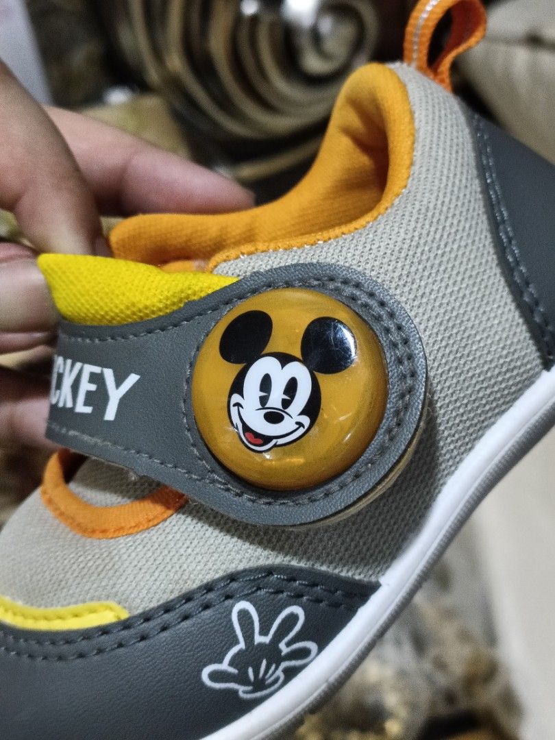 Original Disney Mickey Light Up Shoes Babies Kids Babies