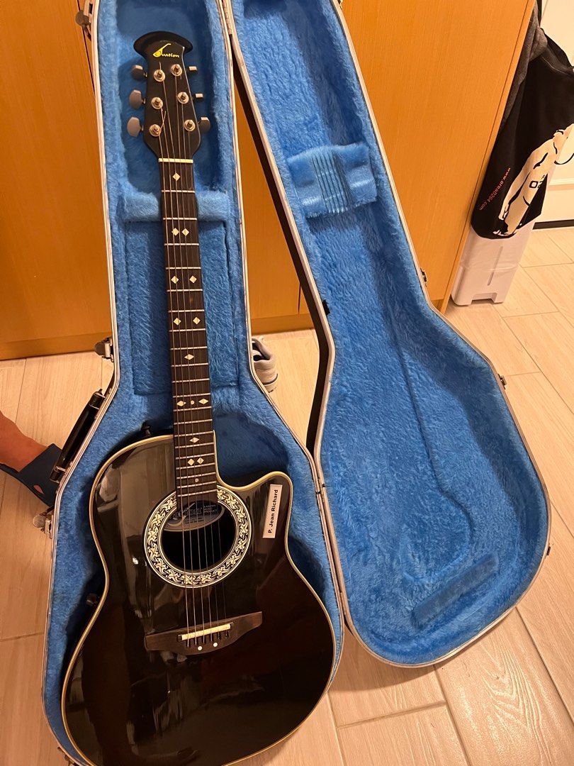 Ovation Custom 1862 Guitar made in USA hard case