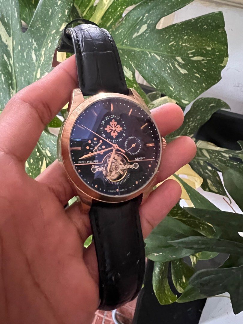 Patek jam clearance