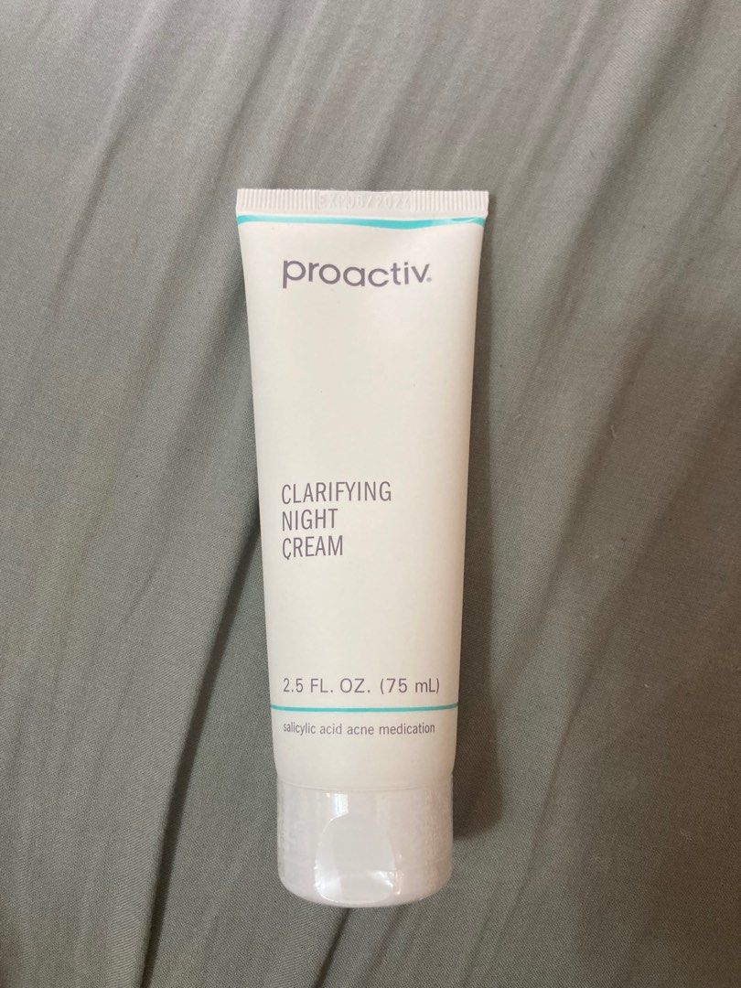 Proactive clarifying night cream (Category: Face Care) located in Manila. Submitted by closetcleaningsale (Listing ID 1250024814, Image 2). Description: This rejuvenating, medicated night cream is a dual-purpose formula that addresses both acne and the signs of aging at the same time. Clarifying Night Cream contains proven salicylic acid to clear acne and help prevent new breakouts from forming and retinol (vitamin A) to help fight the visible si
