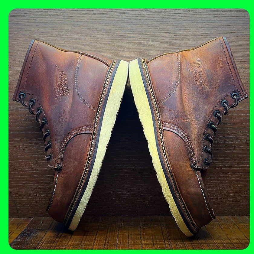 Red wing boot stretcher top