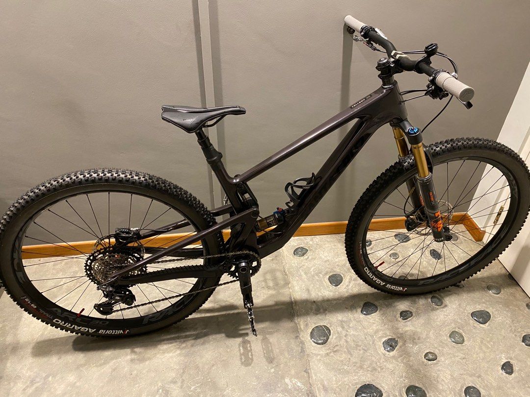 Santa cruz tallboy 2025 stormbringer