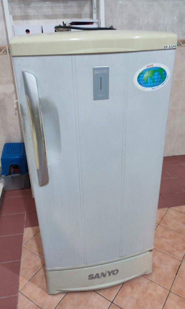 Sanyo One Door Refrigerator / Fridge, TV & Home Appliances, Kitchen