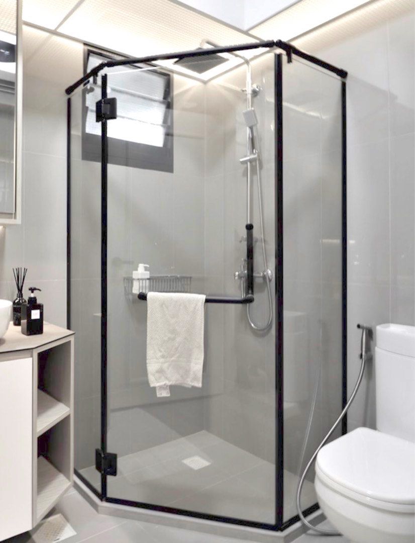 Shower screen swing door, Furniture & Home Living, Bathroom & Kitchen