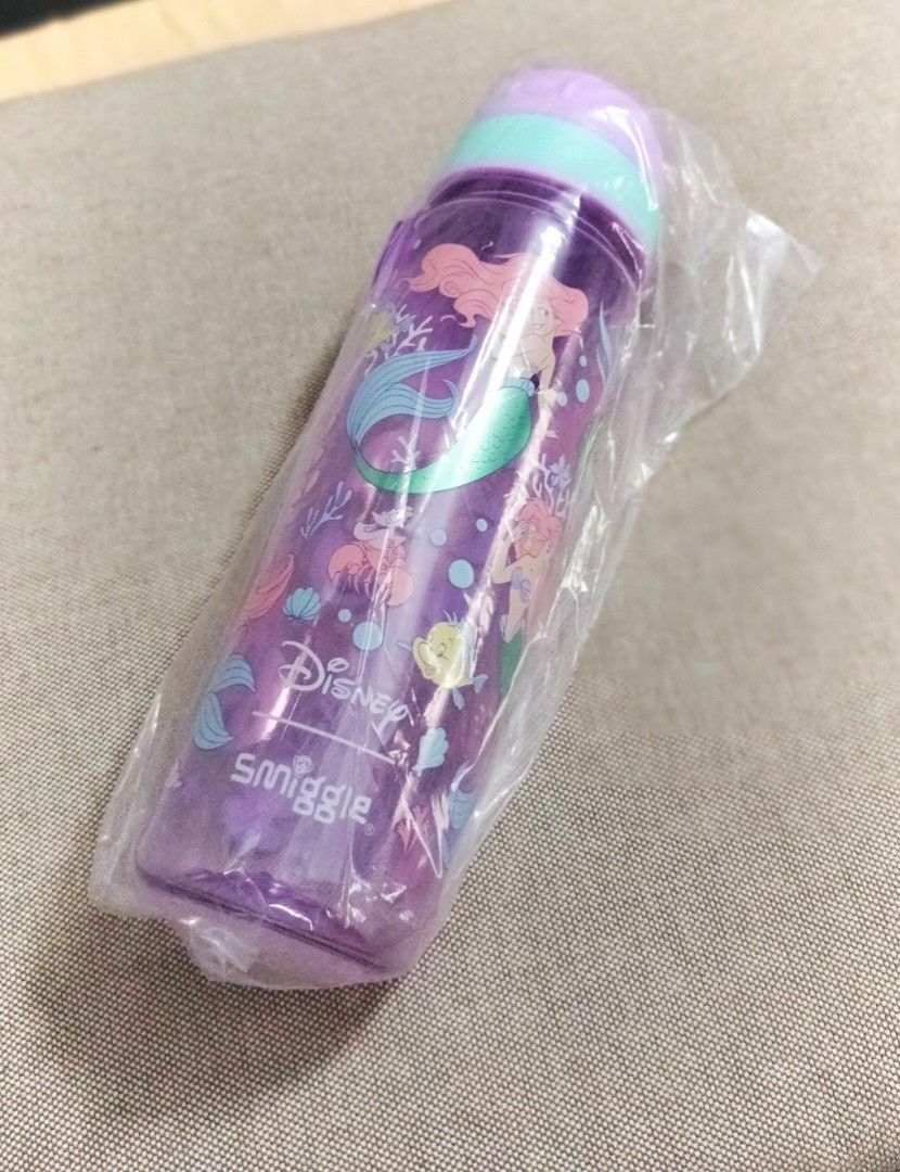 Smiggle Water Bottle 600ml, Furniture & Home Living, Kitchenware