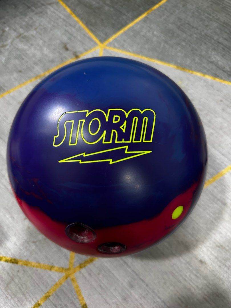 15lbs 2H Storm Phaze 2 Bowling Ball, Sports Equipment, Sports & Games