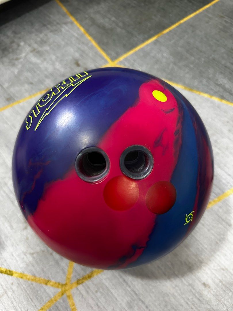 15lbs 2H Storm Phaze 2 Bowling Ball, Sports Equipment, Sports & Games