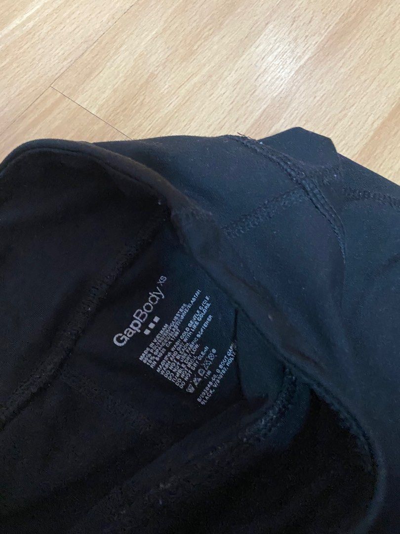 Gap body outlet yoga pants