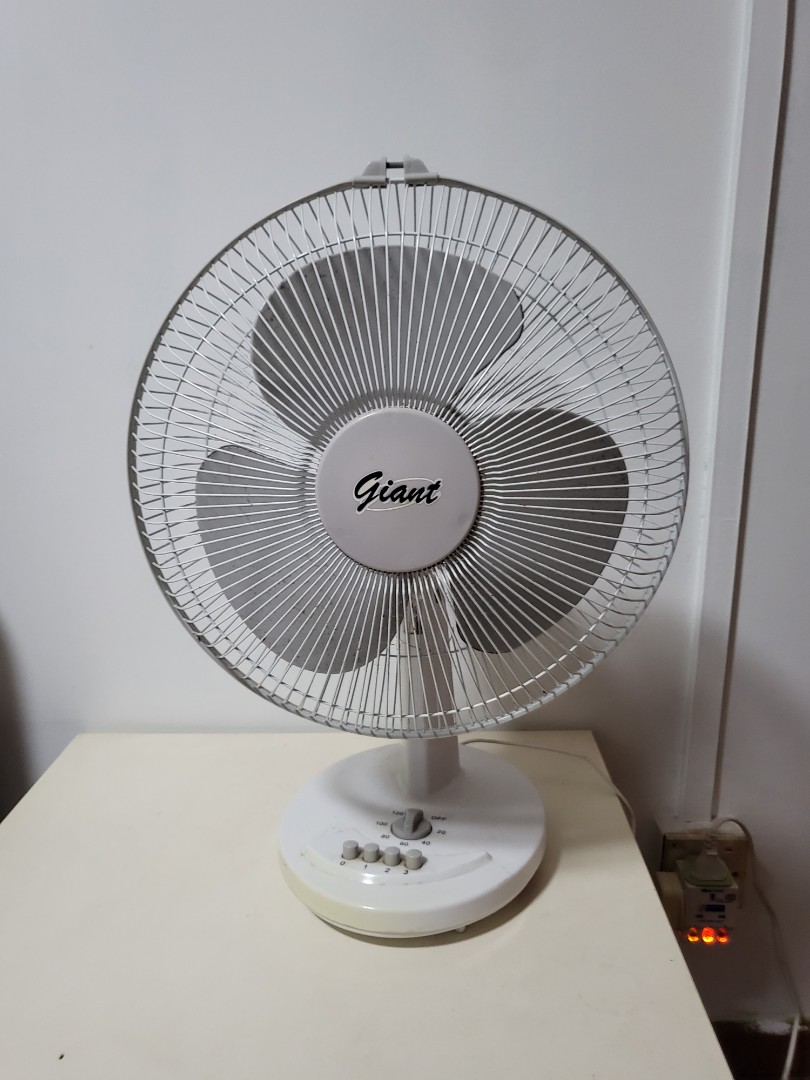 Table Fan, Furniture & Home Living, Lighting & Fans, Fans on Carousell