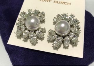 (Category: ) located in . Submitted by simpleluxe (Listing ID 1250008954, Image 1). Description: .