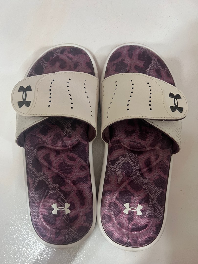 White under armour outlet flip flops