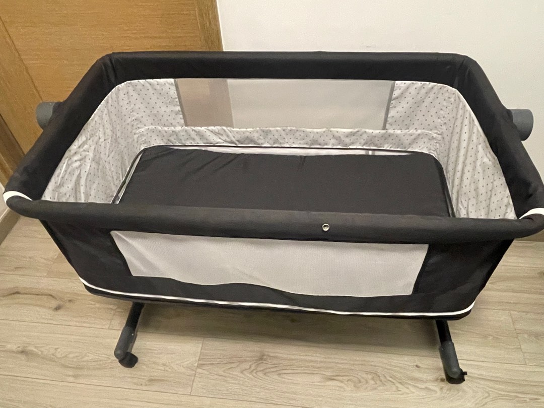 Used baby cot, Babies & Kids, Baby Nursery & Kids Furniture, Cots