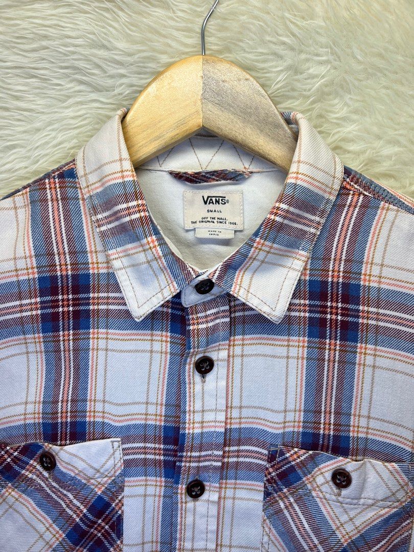 Vans Flannel cream blue checkered vans off the wall longsleeves Small on tag fit to medium Men s Fashion Tops Sets Tshirts Polo Shirts on Carousell
